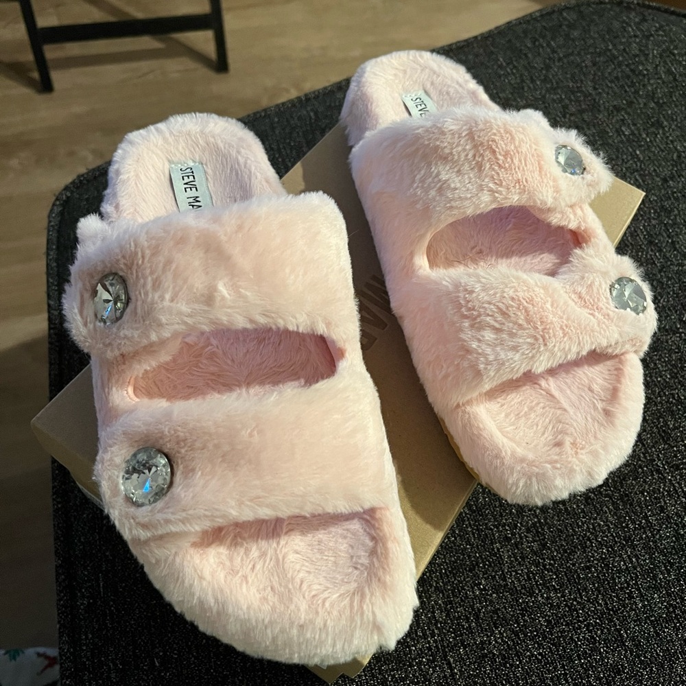 Steve Madden Cuddle Faux Fur Slippers